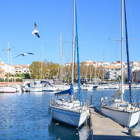 Marina Lumineuse Avec Terrasses Et Privee A Cap D'agde - Fr-1-387-181