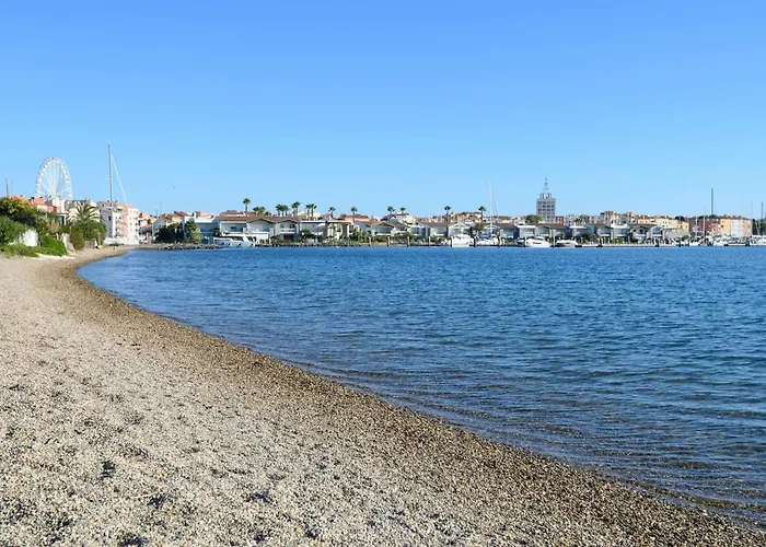 Appartement Marina Lumineuse Avec Terrasses Et Privee A Cap D'agde - Fr-1-387-181 *