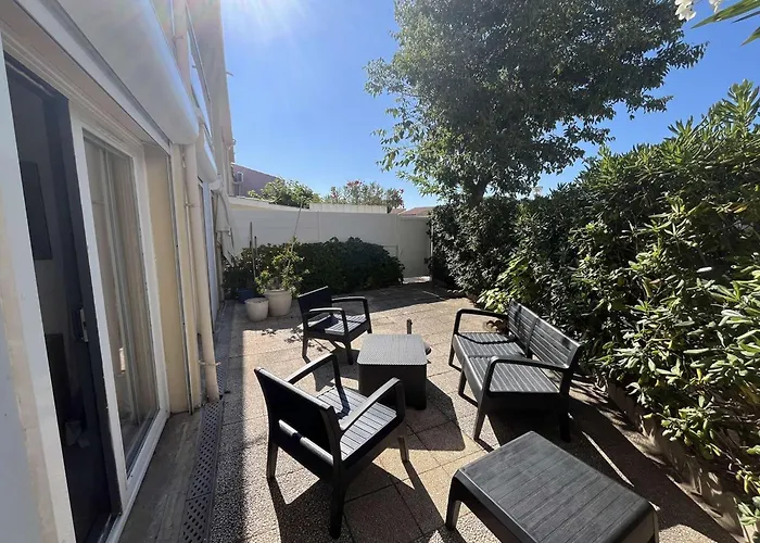 Marina Lumineuse Avec Terrasses Et Privee A Cap D'agde - Fr-1-387-181